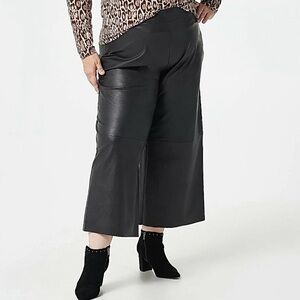 Isaac Mizrahi Live! Black Faux Leather Culotte Pants size 16